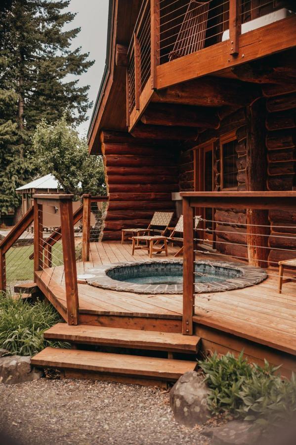 Wilder And Pine Riverside Cabins Stevenson Экстерьер фото