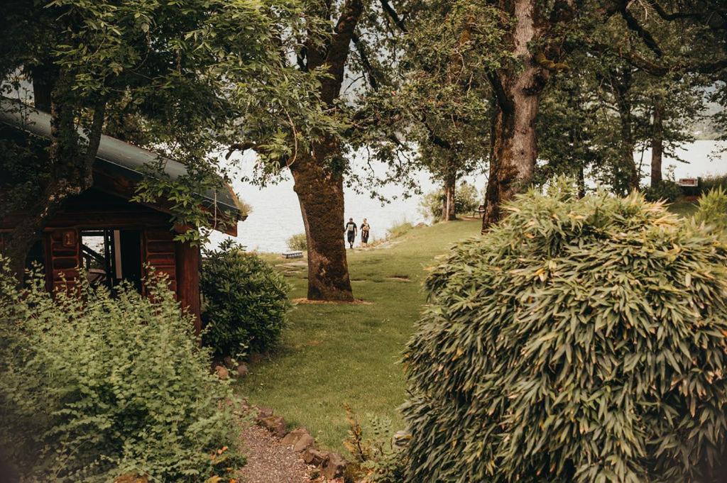 Wilder And Pine Riverside Cabins Stevenson Экстерьер фото